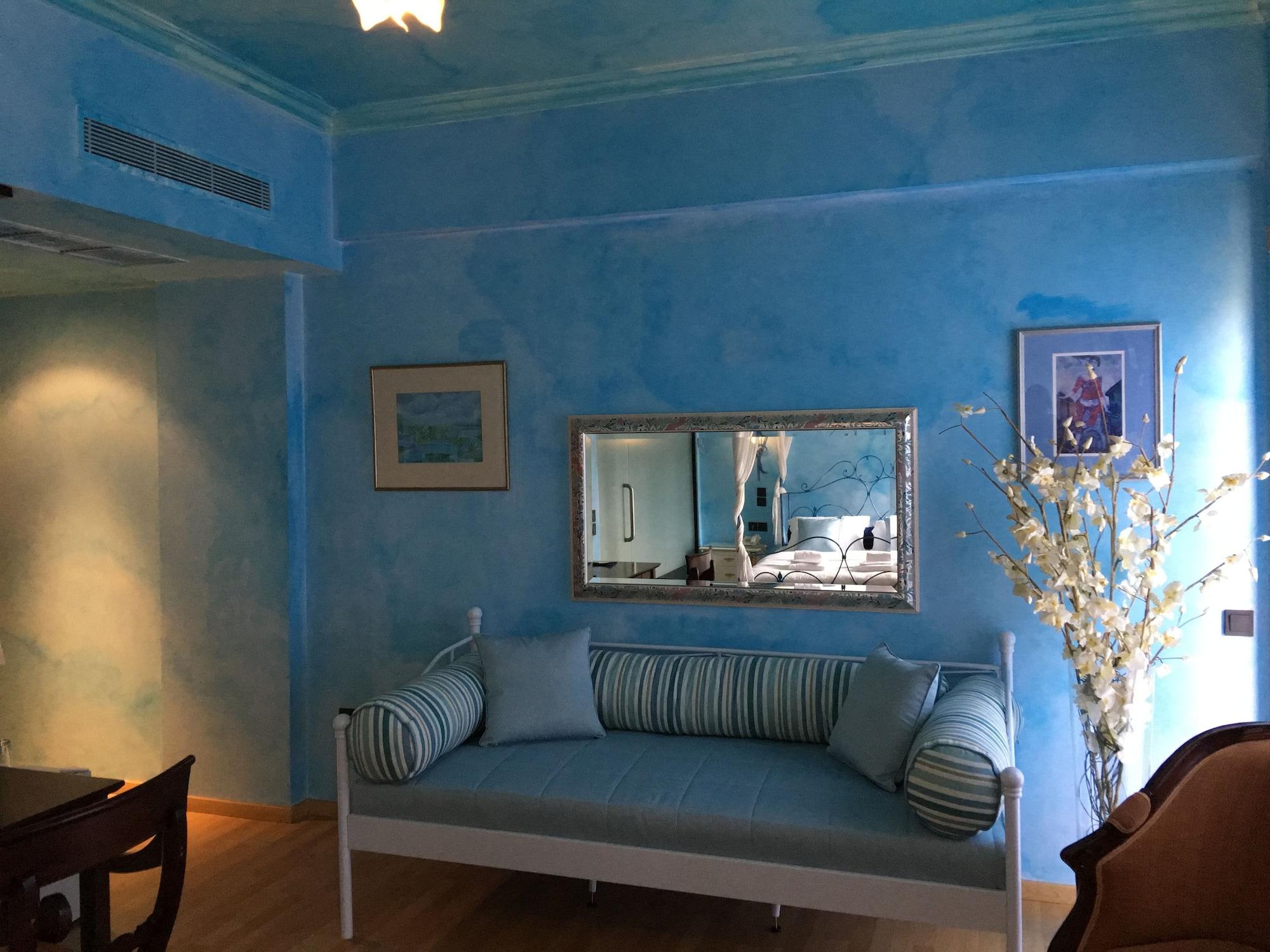 אתונה Anastazia Luxury Suites & Spa מראה חיצוני תמונה