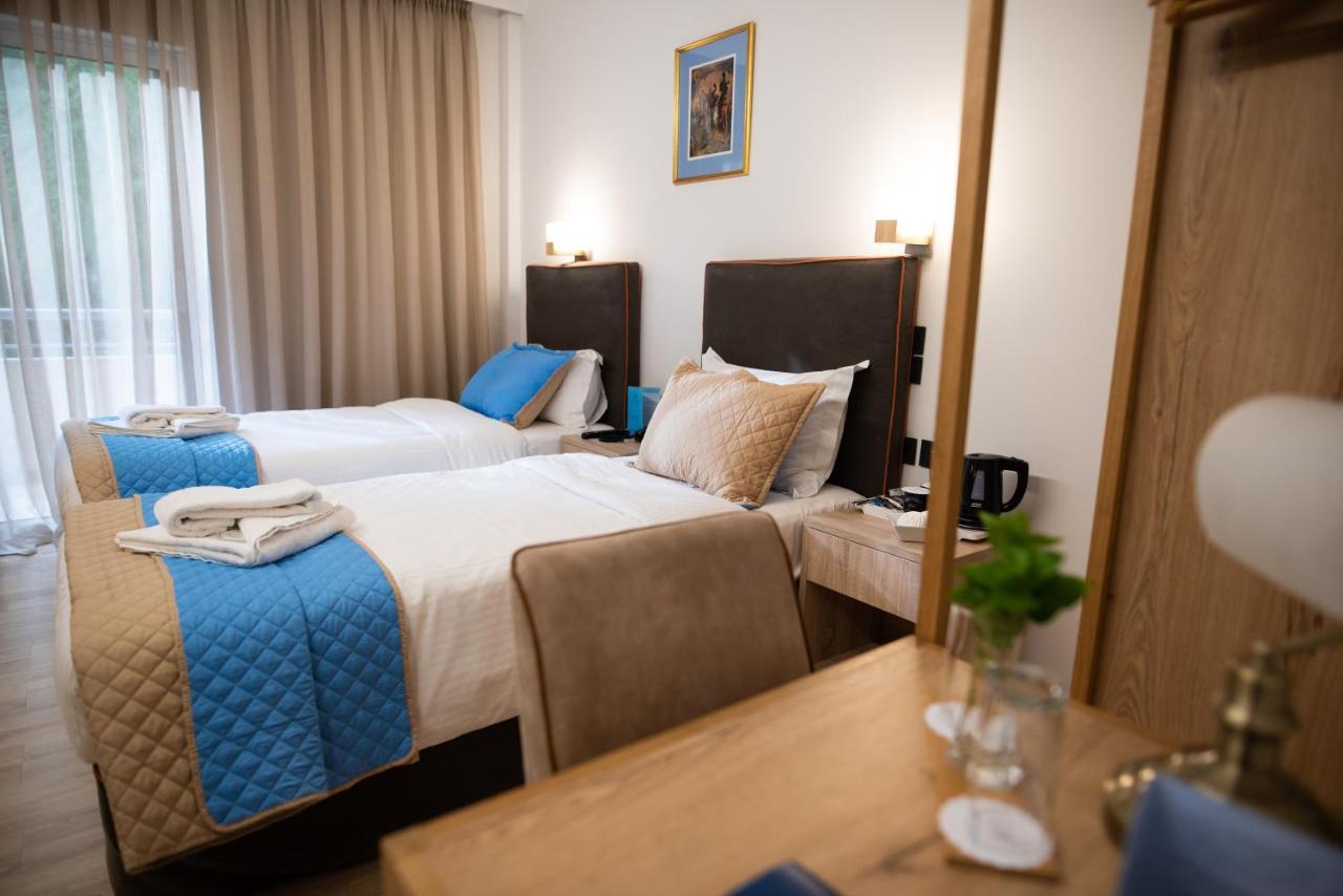 אתונה Anastazia Luxury Suites & Spa מראה חיצוני תמונה